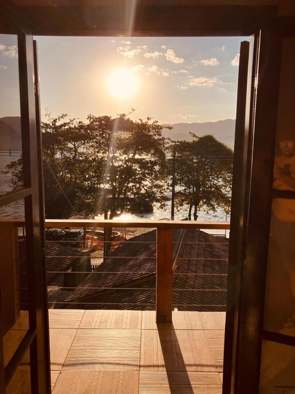 Yellow House Beira Mar Portinho Villa Ilhabela Exterior photo